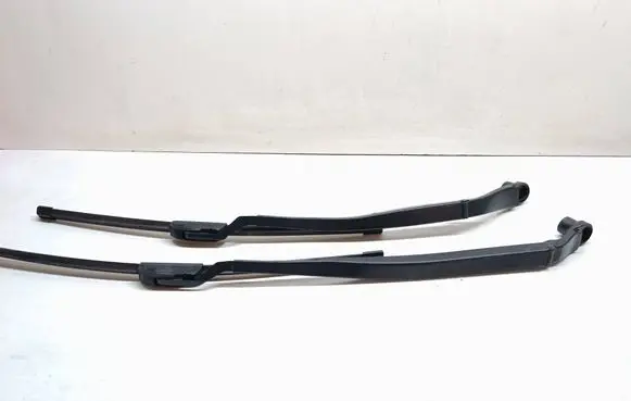 Jeep Grand Cherokee Front wiper blade arm 