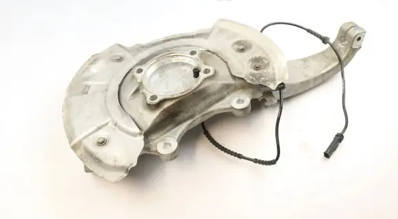 Front wheel hub spindle knuckle