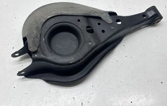 Toyota Highlander XU50 Rear upper control arm/wishbone 