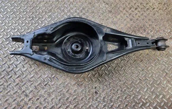 Volvo XC40 Rear upper control arm/wishbone 32221199