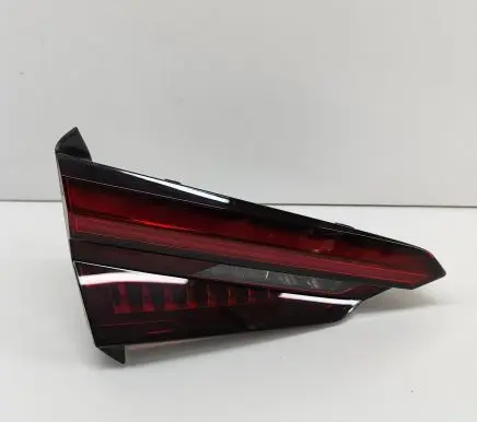 Audi A5 Tailgate rear/tail lights 8W6945093J