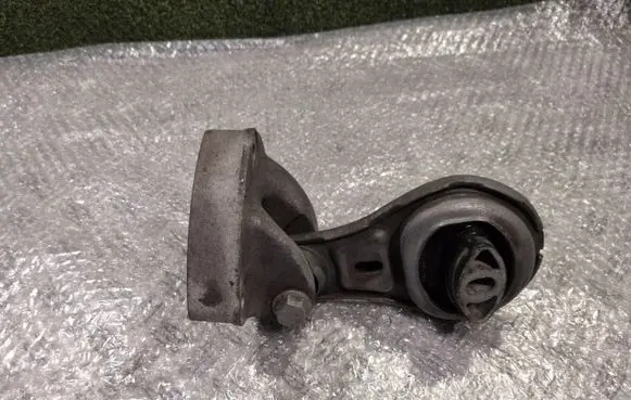 Renault Master III Engine mount bracket 93866731 112388746R