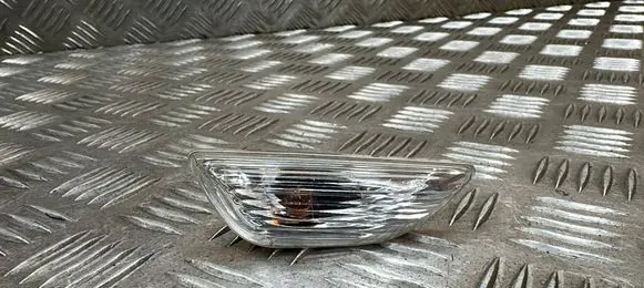 Opel Mokka X Front fender indicator light 1090149