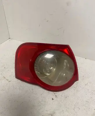 Volkswagen PASSAT B6 Rear/tail lights 3C9945095N