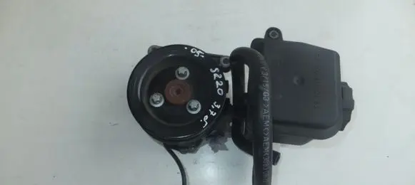 Mercedes-Benz S W220 Power steering pump A0004600183 0034662601