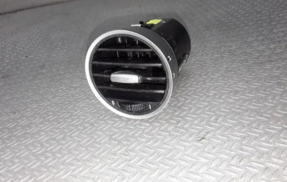 Alfa Romeo 159 Dashboard side air vent grill/cover trim LS376630