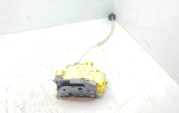 Audi Q7 4L Front door lock 3C1837015A