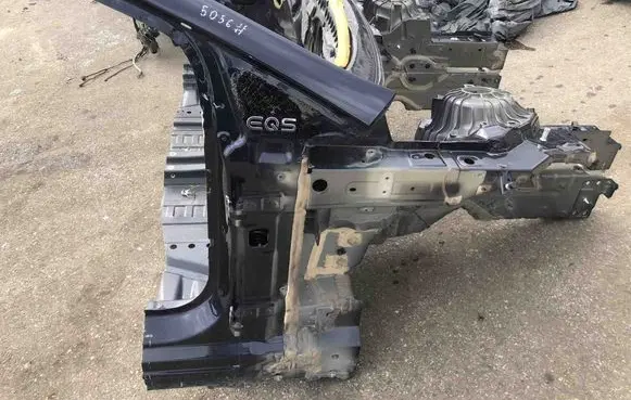 Mercedes-Benz EQS V297 Front quarter panel 
