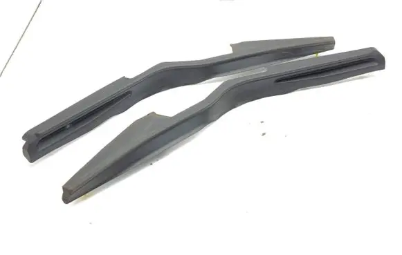 Rear/tail light trim molding