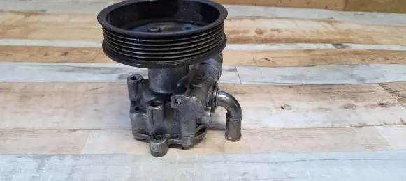 Volkswagen Golf IV Power steering pump 030145269A 030145269