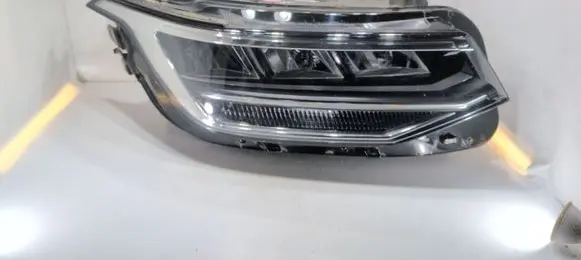Volkswagen Tiguan Allspace Headlight/headlamp 5NN941036B LE18A6431