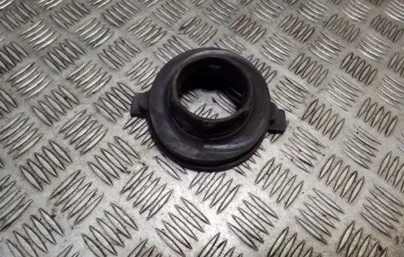 Land Rover Freelander 2 - LR2 Rear coil spring rubber mount 