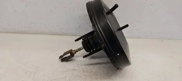 Mazda 323 Brake booster 83404602 4Y15