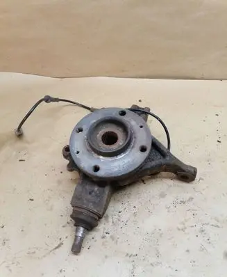 Peugeot 307 Front wheel hub