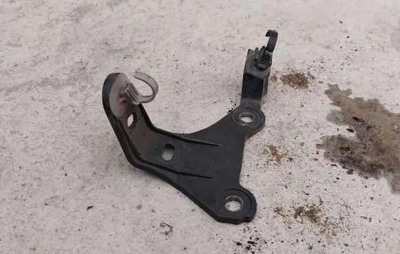 Peugeot 308 Other engine bay part