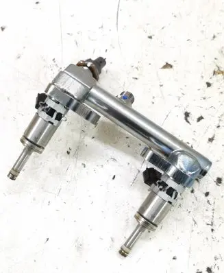 Subaru Impreza V Fuel injector 9MCB103