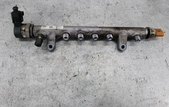 Fuel main line pipe