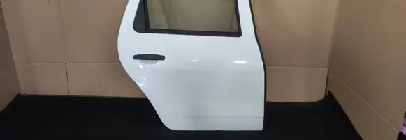 Dacia Duster Rear door