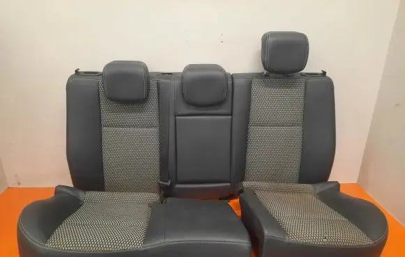 Renault Megane III Rear seat CE820007107295A