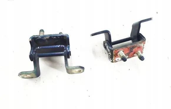 Chevrolet Captiva Tailgate/trunk/boot hinge