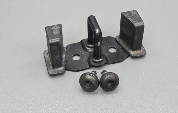 Ford Fiesta Trunk lock loop 
