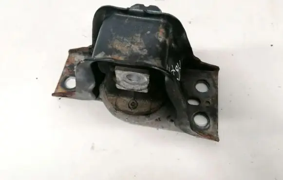 Nissan Micra Engine mount bracket 11210ax60a 11210ay600