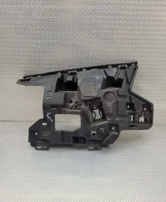 Volvo V40 Front bumper mounting bracket 31425001
