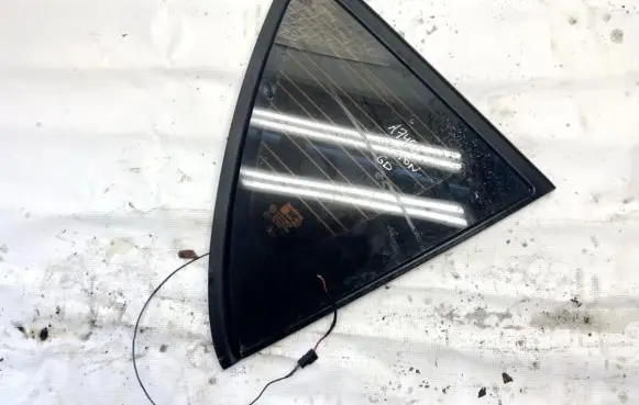 SsangYong Rexton Rear side window 43R00108 43R-00108