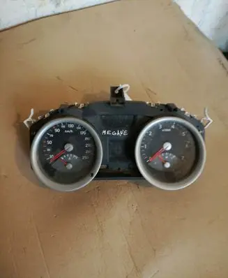 Renault Megane II Speedometer (instrument cluster) 8200306538