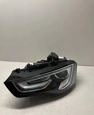 Audi A5 Headlight/headlamp 8T0941043C LE10B6237