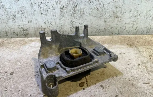Dacia Duster II Gearbox mount 112228830R