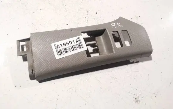 Toyota Yaris Other front door trim element 