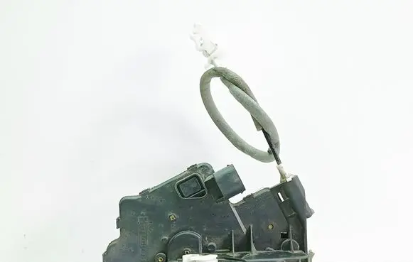 BMW 3 E46 Front door lock 