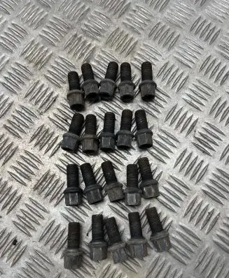 Volkswagen PASSAT B6 Nuts/bolts 