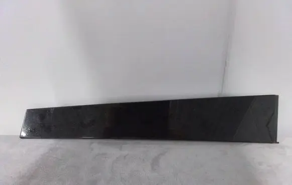 Front door glass trim molding