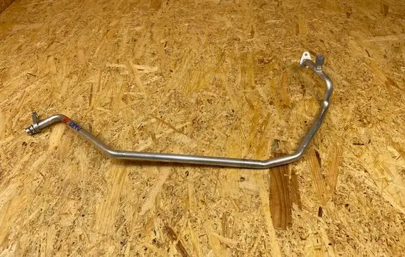 Air conditioning (A/C) pipe/hose