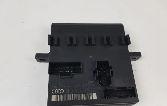 Audi A4 S4 B6 8E 8H Comfort/convenience module 8E0907279