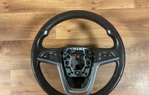 Opel Insignia A Steering wheel 13306886