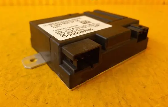 Mercedes-Benz C W205 Other control units/modules A0009003206