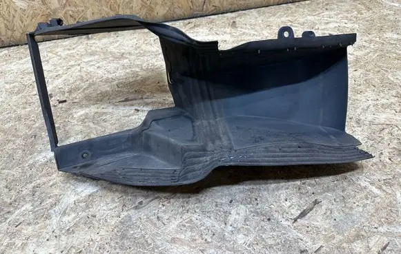 Citroen C4 II Picasso Intercooler air channel guide 9676144377 90060000