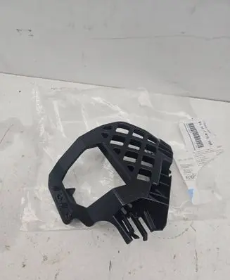 BMW 7 G11 G12 Front bumper mounting bracket 51117475191 7475191