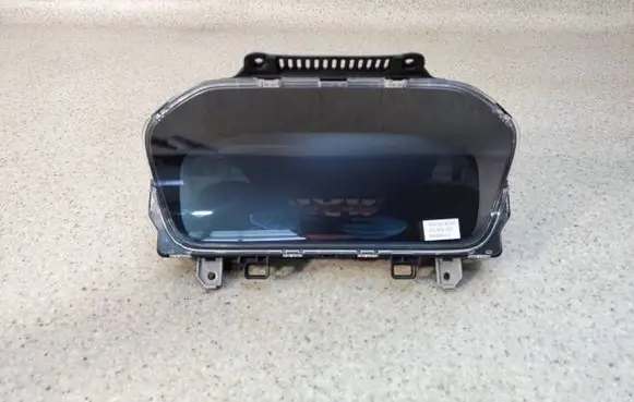 Volvo XC40 Speedometer (instrument cluster) 32311165