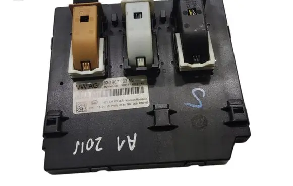 Audi A1 Comfort/convenience module 8X0907063AB