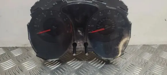 Nissan Juke I F15 Speedometer (instrument cluster)