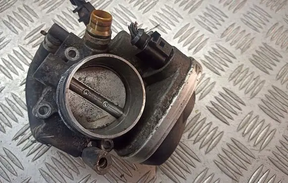 Opel Zafira B Throttle valve position sensor 55562380
