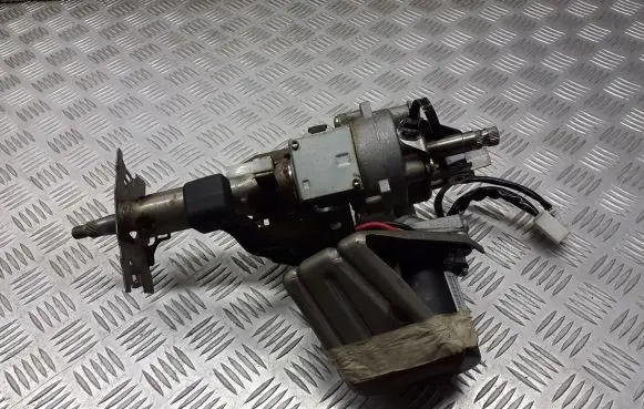 Toyota Yaris Rear steering column 160800-0161