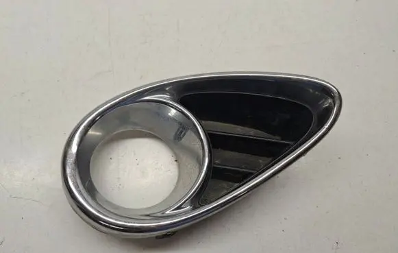 Infiniti QX70 S51 Front fog light trim/grill 622563EV0A