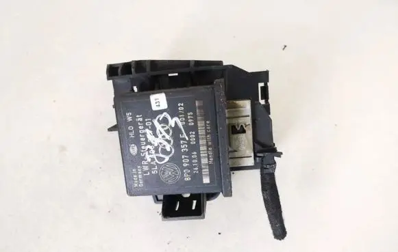 Audi Q7 4L Light module LCM 8p0907357f