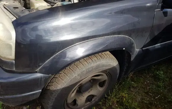 Suzuki Grand Vitara I Fender