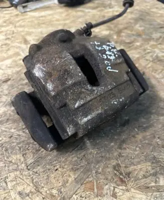 BMW X3 E83 Front brake caliper